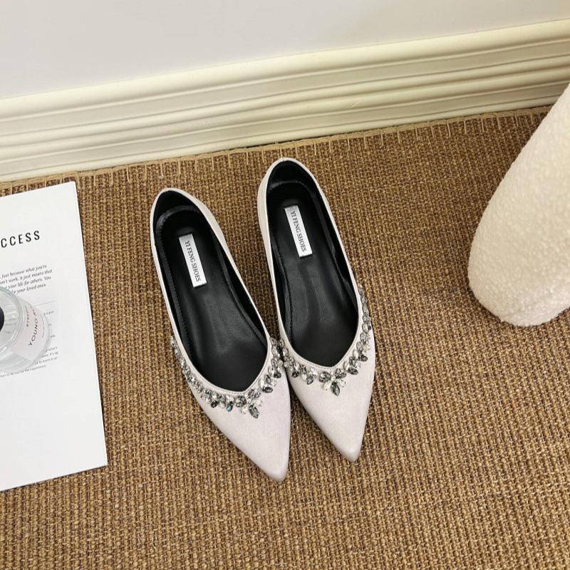 Pointed Toe 5cm Height-Increasing Nude Rhinestone and Black Patent Leather Flats