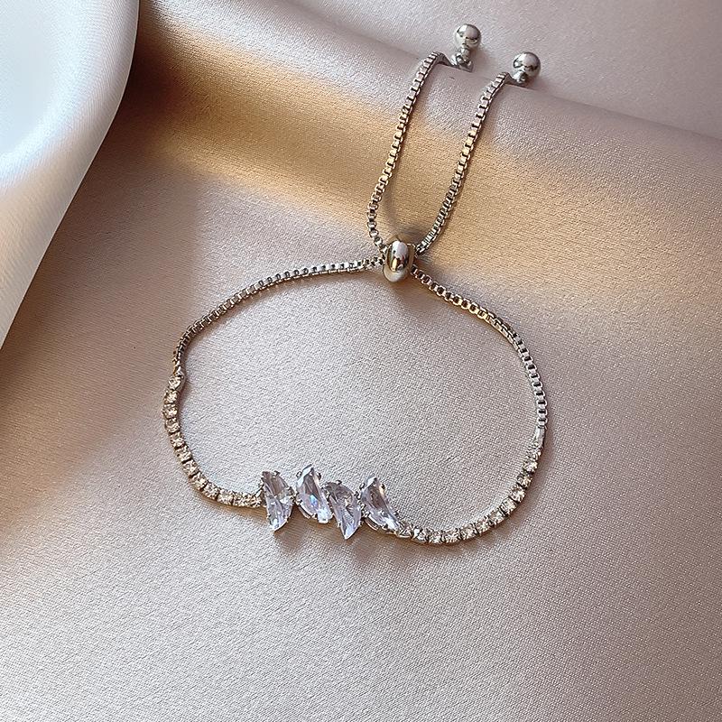 2025 Trendy Pearl Zircon Flower Bow Bracelet: Women's Chic, High-End, Versatile Design