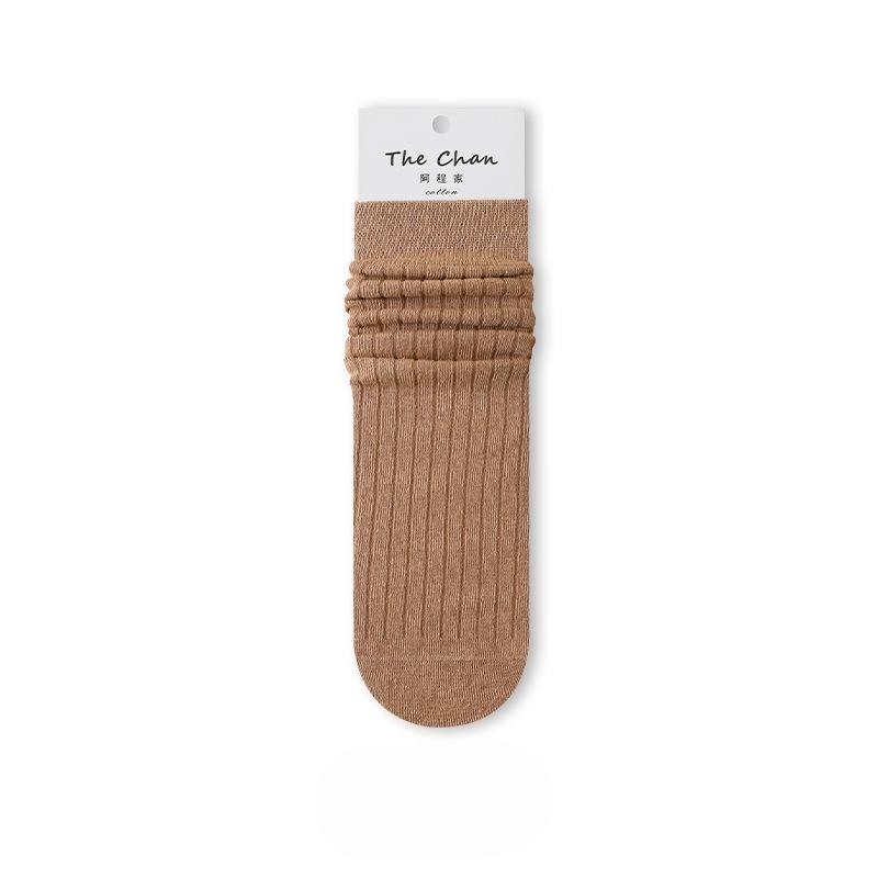 Women's Mid-calf Socks for Autumn and Winter, Solid Color Boneless Anti-pilling Pile Socks, Sweat-absorbing and Breathable Postpartum Socks