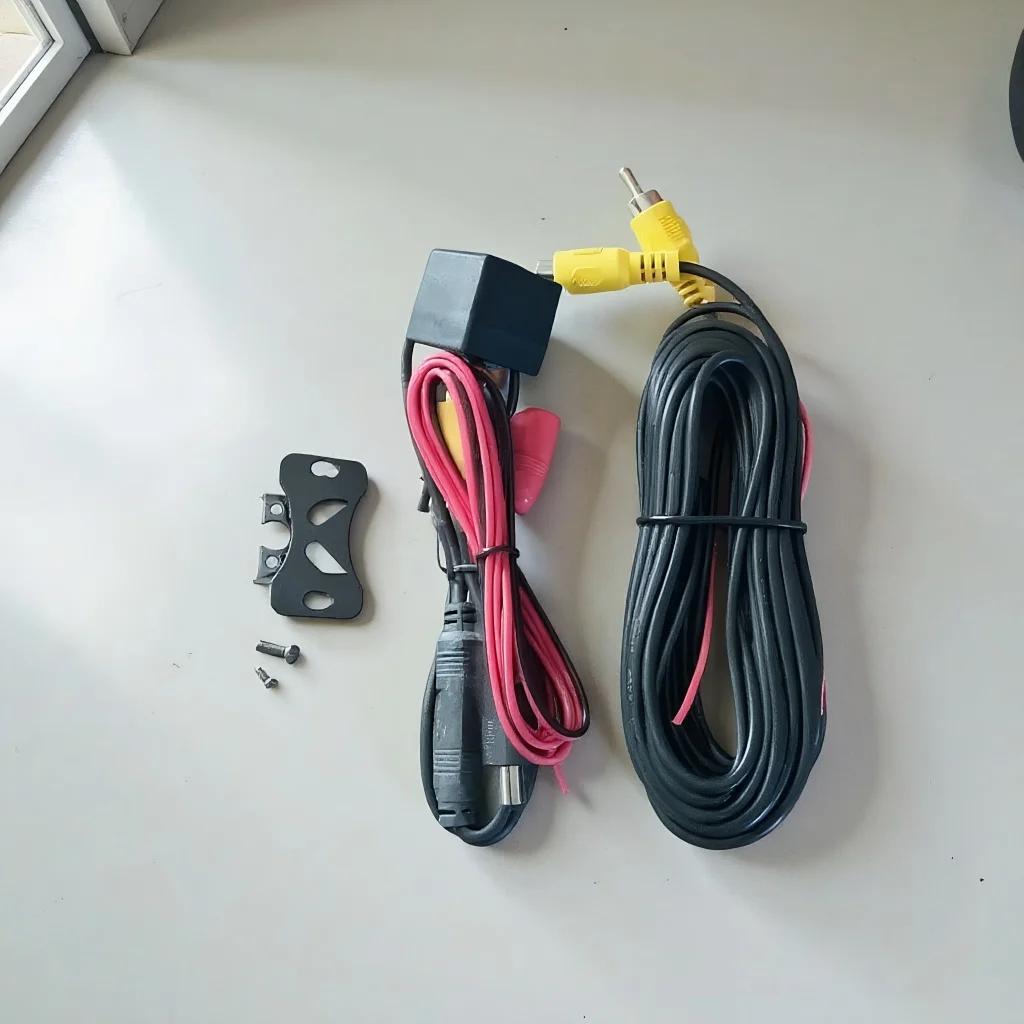 

5-pin HD car reverse camera with wide-angle view, 4-LED night vision, and included cable for easy rear installation чорний