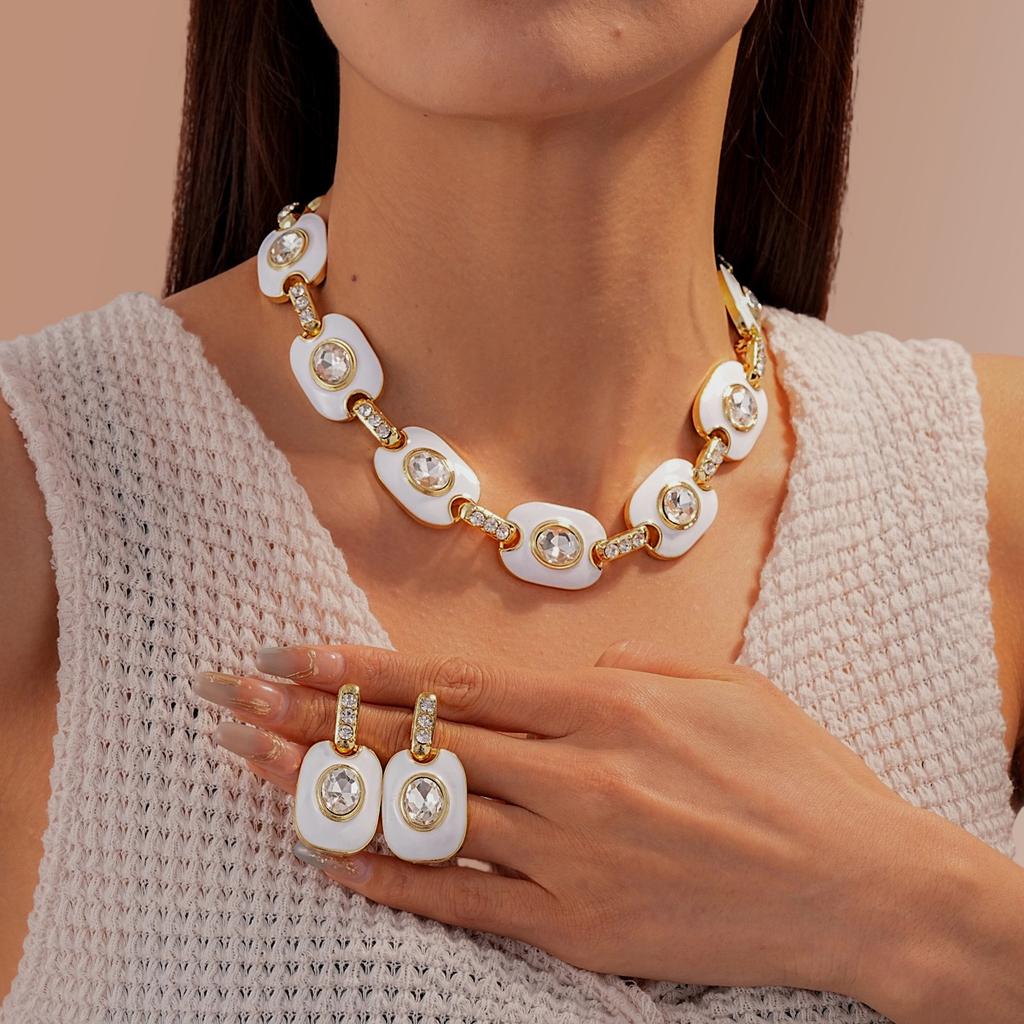 Geometric Earrings Necklace for Women Hyperbole Palace Style Banquet Jewelry Aaaceeory