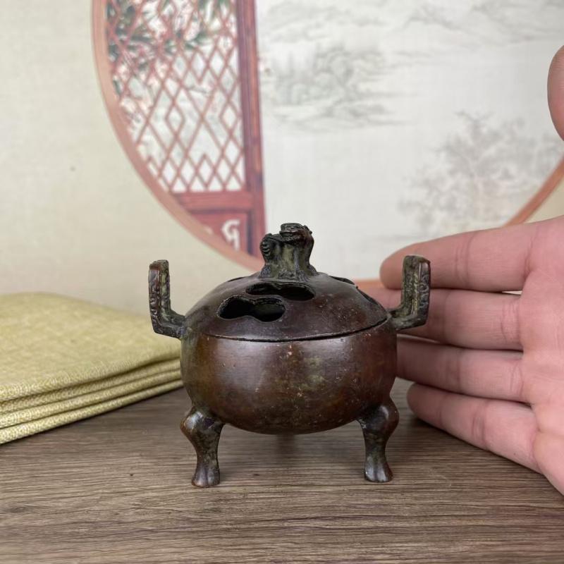 Style Double-Eared Three-Legged Incense Burner Ornament Antique Collection Alloy Beast Lid Furnace Home Buddha Hall Deco
