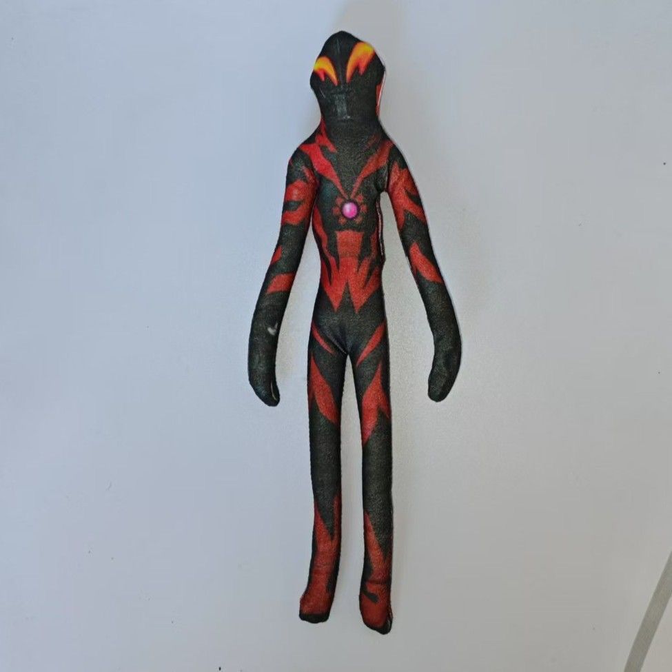 28cm Anime Ultraman Tiga Belial Cosplay Pluche Pop Abstracte Muis Figuur Volledig Lichaam Draad Skelet Buigbare Actiefiguur Speelgoed 28cm