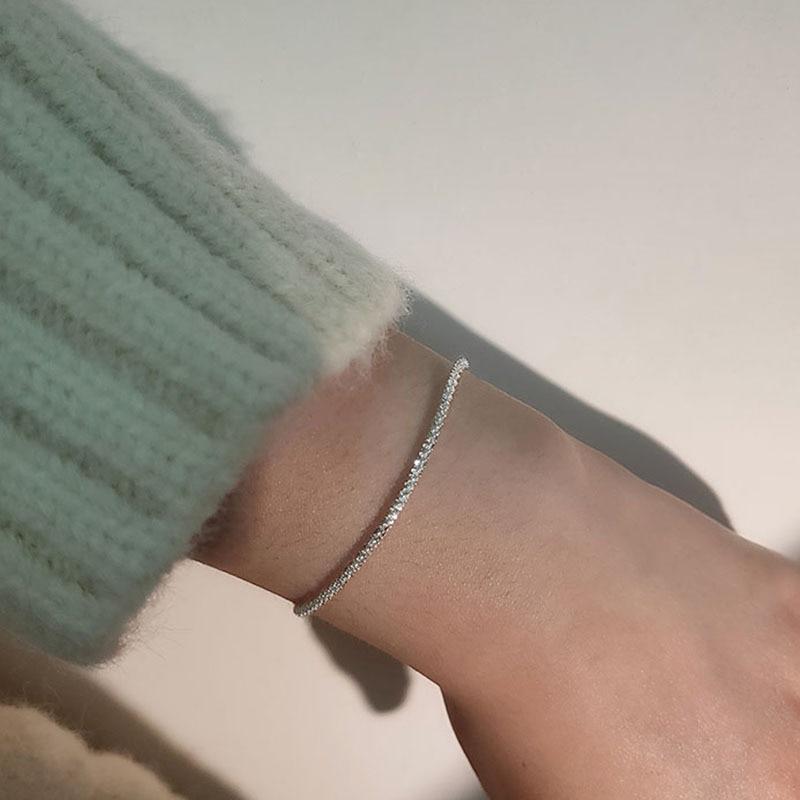Latest Color Color Gypsophila Snake Bone Chain Wrist Bracelet Bangle Women Fine Trendy Wedding Occasion Gathering Fashionable Jewelry Bridal