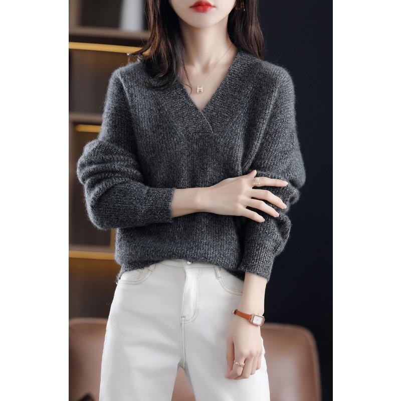 Autumn and Winter New V-neck Pullover Sweater Women's Fashion Loose Simple Knitted Thickened Tops Elegant Casual Solid Color Office Clothing