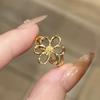 Zhuo Zhi Fan S925 Sterling Silver Gold-Plated Hollow Flower Ring with Diamond Accents - Elegant High-End Jewelry for Women