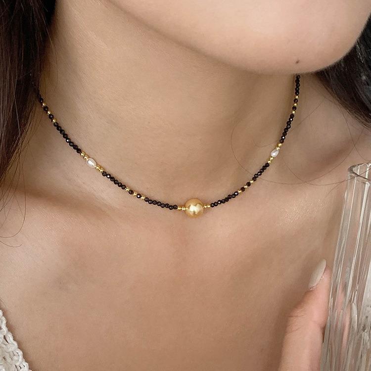 Roman Story Black Crystal Necklace for Women, Light Luxury Niche S9Pure Silver Gold Shijia Pearl Collarbone Necklace