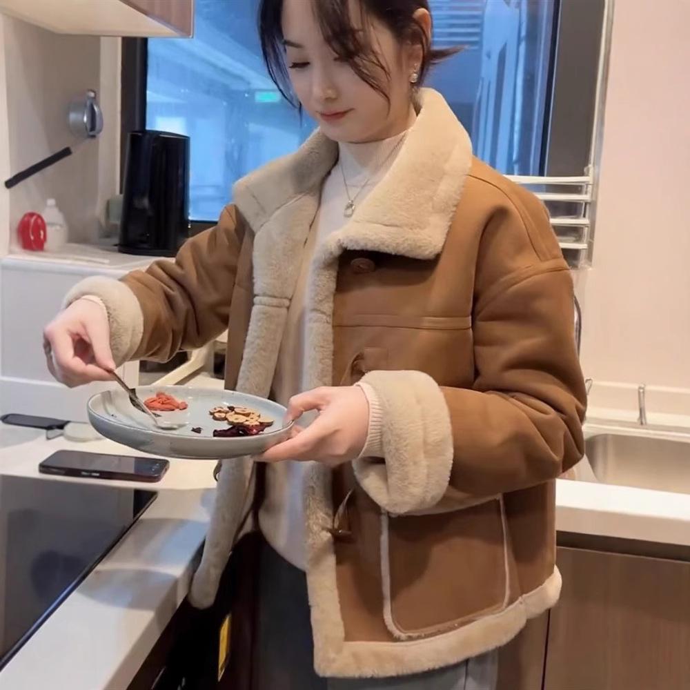 

2024 Women s European Style Short Lamb Wool Suede Fleece Coat Medium хакі