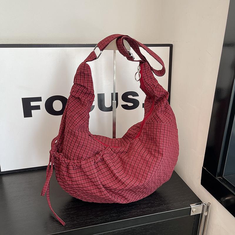 Literary Plaid Shoulder Bag Women's New Casual Versatile Messenger Bag Large-capacity Commuter Dumpling Bag
