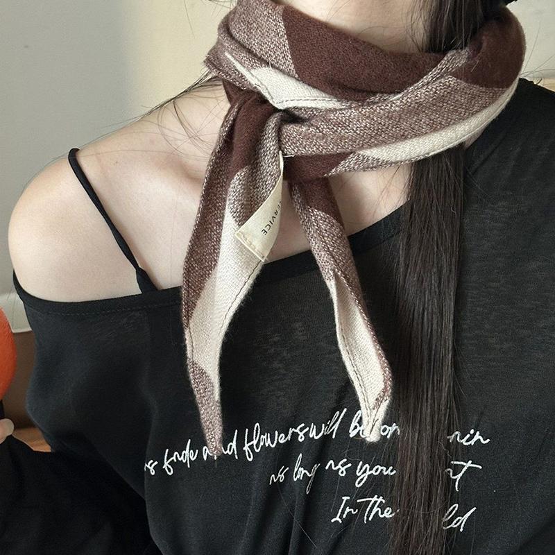 Retro Checkered Diamond Shaped Scarf For Women Korean Versatile Headband Warm Neck Scarf Decor Multifunctional Fart Curtain