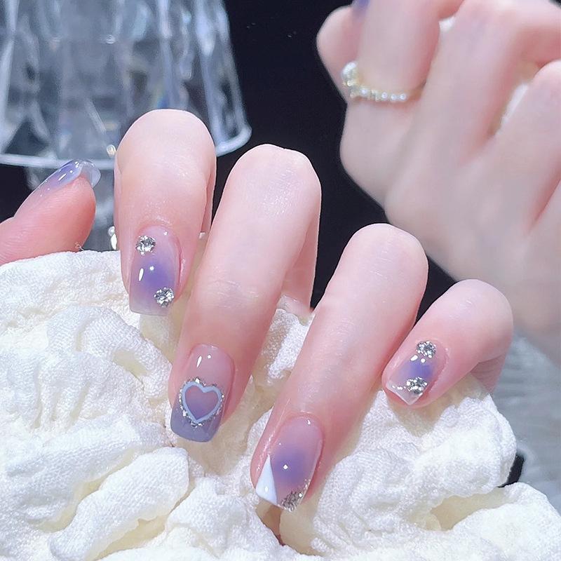 

Blue Heart Diamond Press-On Nails: Sparkling Summer Nail Art Stickers Glue Type
