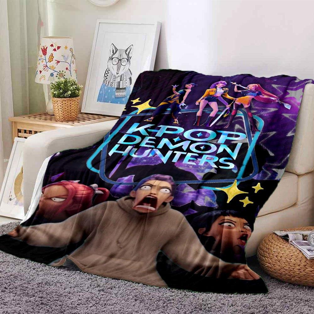 

1pc Hunter X Kopo group - Themed Flannel Blanket - Suitable for Bed, Home Decor, Graduation Gifts, Easter, Back to School, ChristmasA43 80cmx120cm(31inx47in)