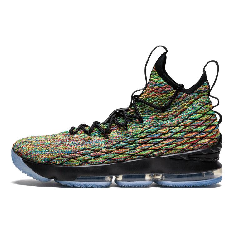 

Nike LeBron 15 Чотири вершники 897648-901 41