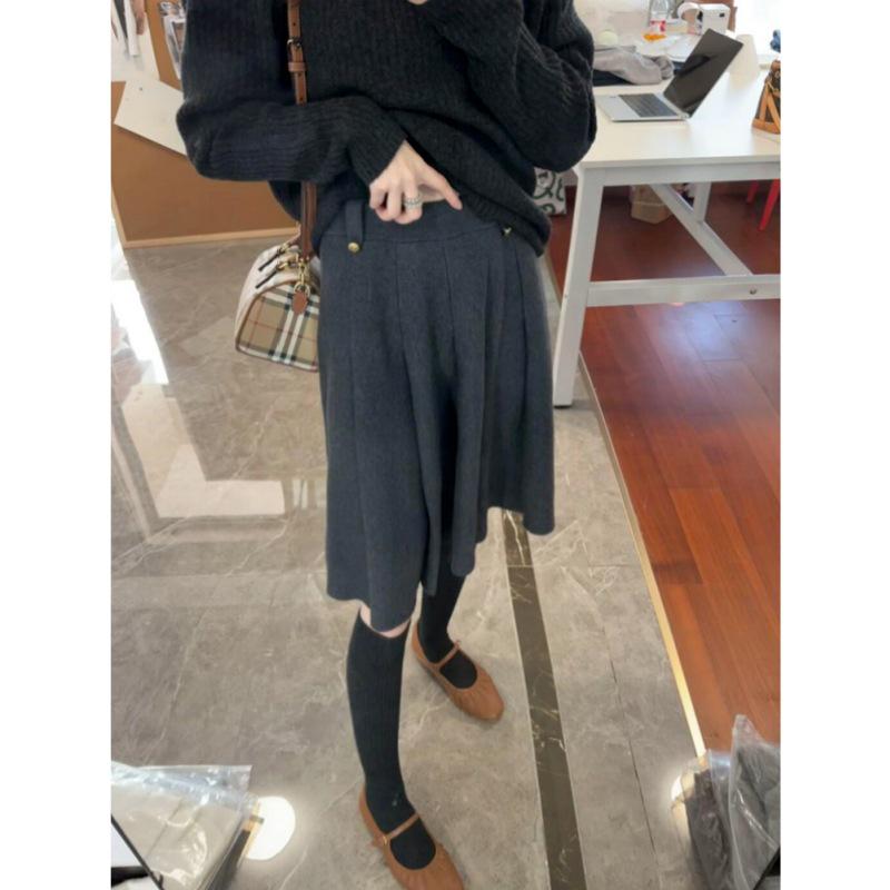 Gray Knit A-Line Midi Skirt: Women s Fashionable Pleated Skirt for Autumn/Winter 2025. One Size серый
