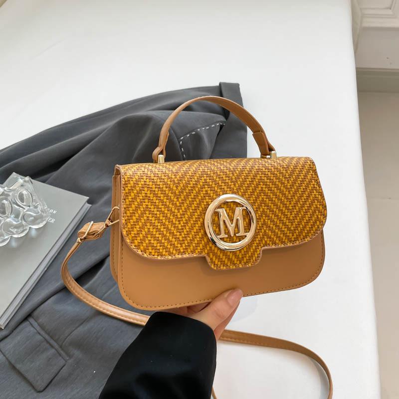 Popular This Year Popular Small Bag Women's Summer 2025 New Fashion Retro Messenger Bag Internet Celebrity Handbag Female Internet Celebrity