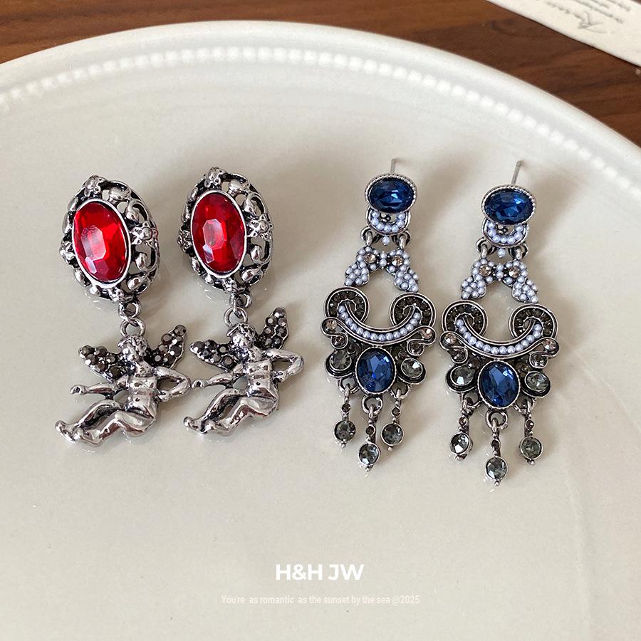 Silver needle diamond oval pearl fringed earrings retro court style stud earrings women's fashion earrings design sense niche