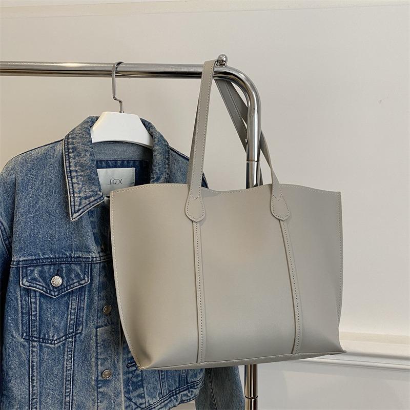 Fashion Splicing Portable Shoulder Bag Women's Autumn and Winter New Simple Solid Color Underarm Bag Versatile Tote Bag