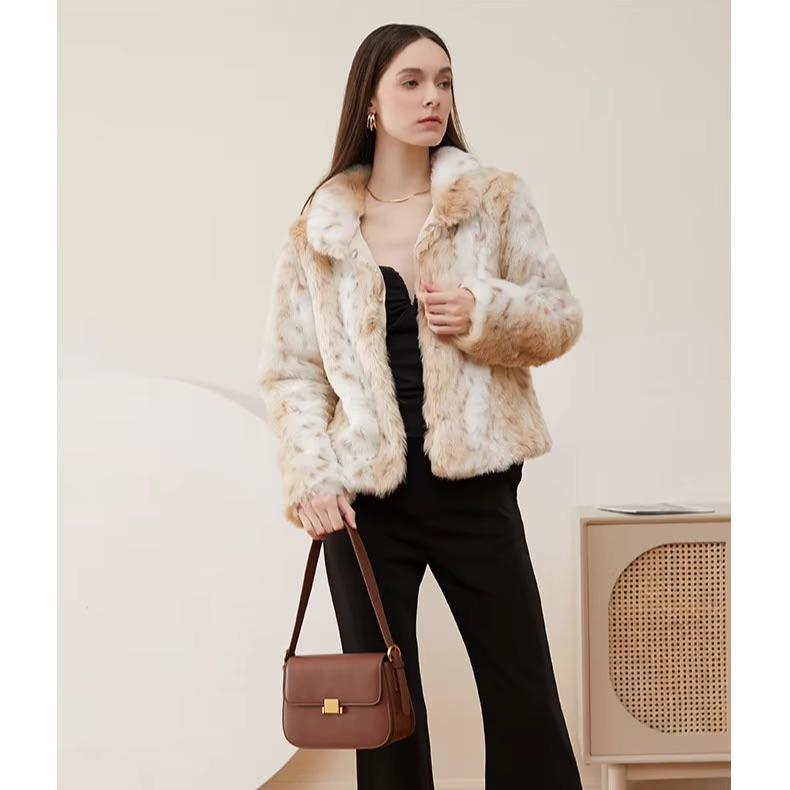 Hot Sale Genuine Leather Women's Small Square Shoulder Bag Fashionable Designer Minimalism Bag Tofu Bag Ladies Crossbody Bags