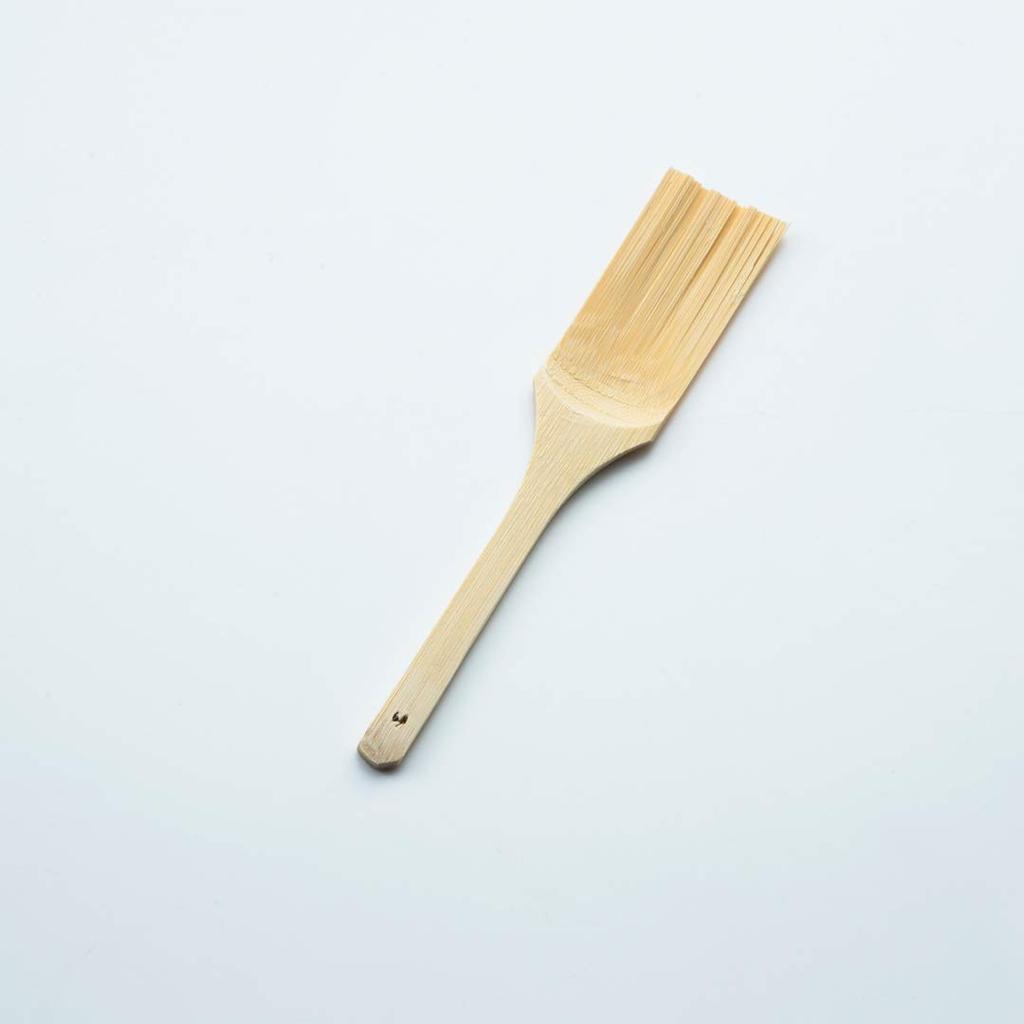 Regular Steel Shark Grater for Wasabi, Ginger, and Garlic [2018 Good Design Award Winner, 2020 Omotenashi Selection Gold Award Winner]