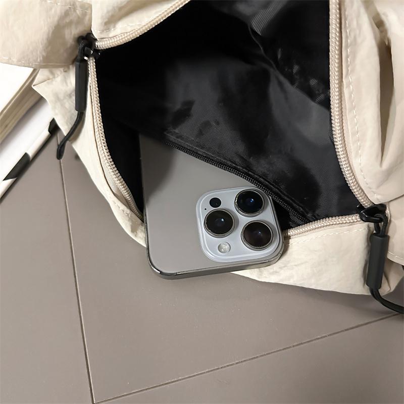 Large Capacity Shoulder Bag Commuter Crossbody Bag