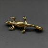 Small Vintage Gecko Figure Antique Brass Animal Statue Decor for Living Room Tea Desk Office Desktop Home Ornament