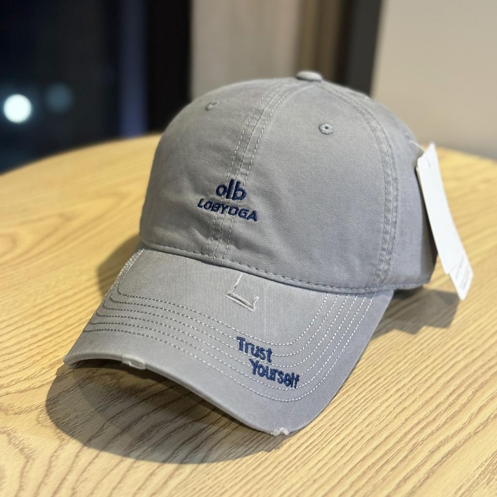 Vintage American street style simple embroidered soft-top baseball cap with deep fit for large head sizes, unisex sun protection cap