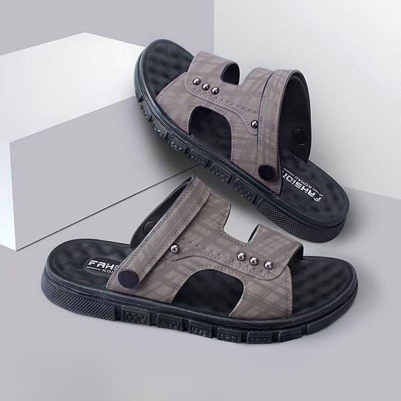 Fashion Men's Slip on Slippers 2025 Summer New Non Slip Soft Sole Casual Flat Shoes Fashion Breathable Comfortable Outdoor Beach Sandals