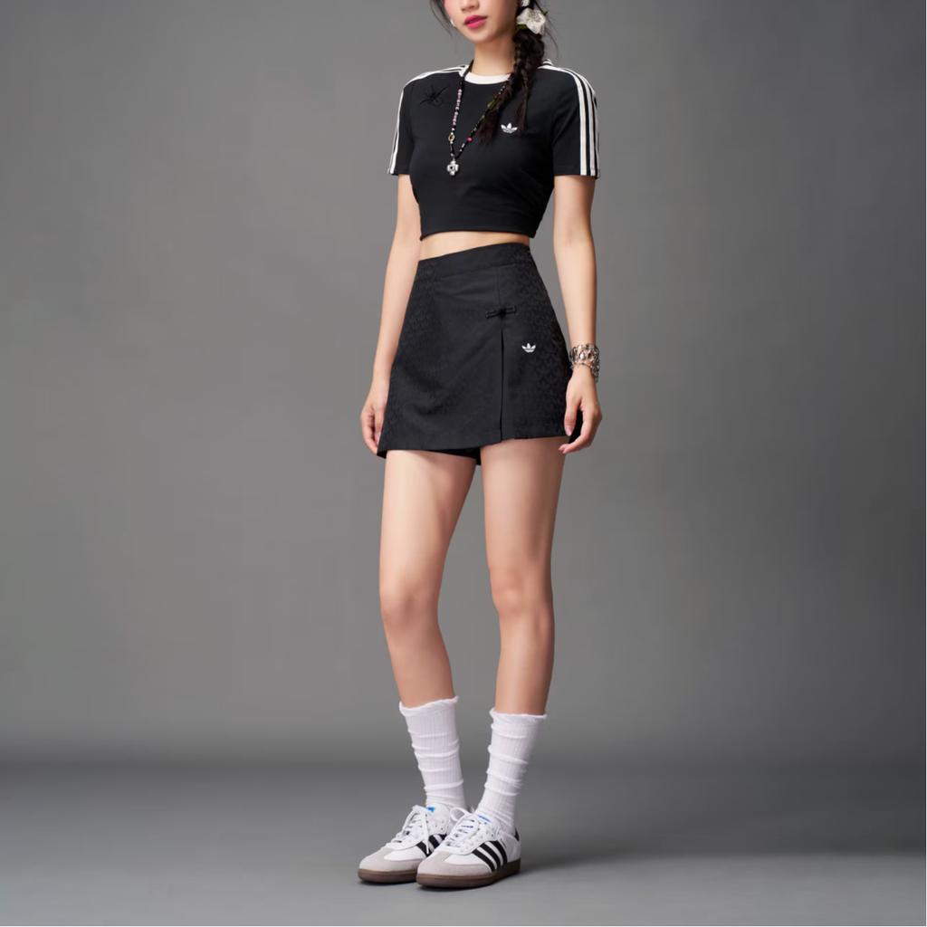 Adidas Značka Originals Logo Tři pruhy Nový čínský styl Krátký plisovaný sportovní tričko s krátkým rukávem Dámské topy KC5851