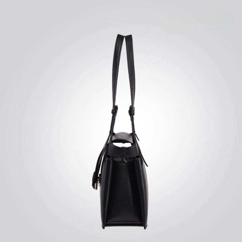 2026 New Shoulder Bag, Fashionable Women's Bag, High-end Sense, Large Capacity Commuting Bag, Casual and Simple Tote Bag for Women