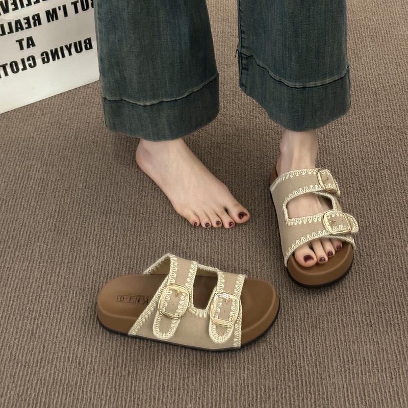 Cool Slippers Women's Summer Outer Wear 2025 New Retro Casual Round Head Belt Buckle Hollow Muffin Thick-soled Slippers
