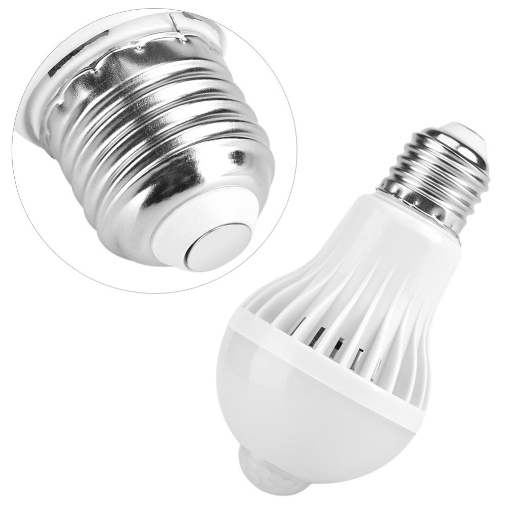 

Auto On/Off Motion Sensor Light 6500K Intelligent Detection Light Outdoor 5W