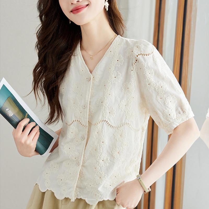 Bluzka morelowa z haftem i ażurem w serek, damska, z krótkim rękawem, letnia, nowa, odmładzająca, wszechstronna, top z czystej bawełny