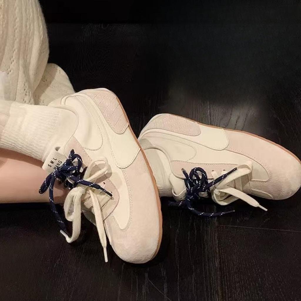 Shoes Sneakers Women's French retro round head lace-up Forrest Gump shoes Comfortable and lightweight casual platform German training shoes