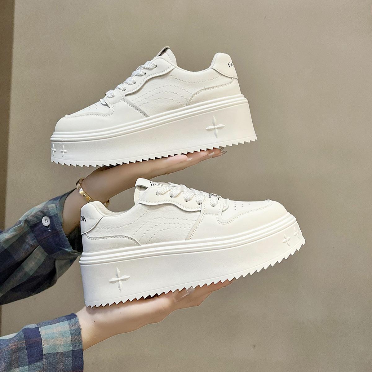 Модные белые кожаные туфли с толстой подошвой — фото 8