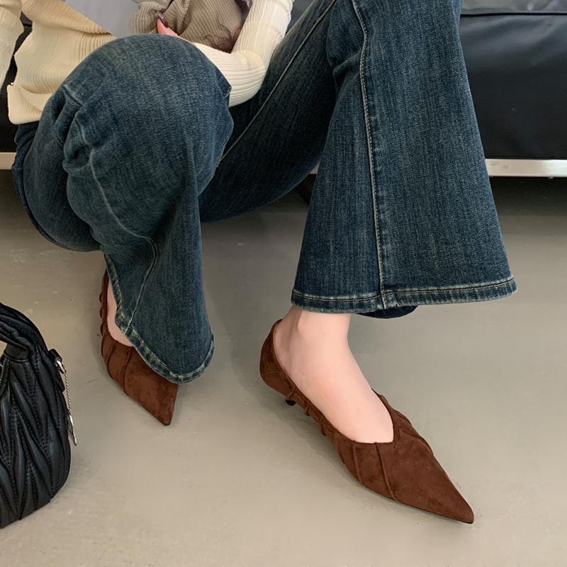 Fashion SUOJIALUN Autumn New Brand Women Pumps Shoes Fashion Pleated Pointed Toe Shallow Slip On Boat Shoes Thin Low Heel Single Shoes