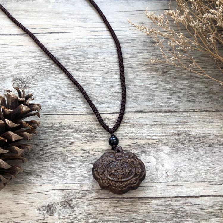 Retro Hand-carved Mahogany Long Necklace Women's Fashion Temperament Cotton and Linen Clothing Sweater Chain Accessories