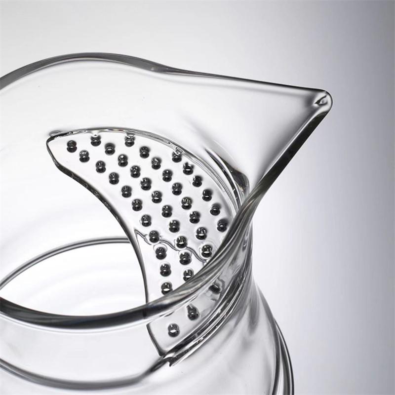 Tea Ceremony Tea Mug 400ml Wooden Hndle Heat-resistant Glass Fair Cup with Crescent Filter Tea Maker Kung Fu Tea Set Accessories