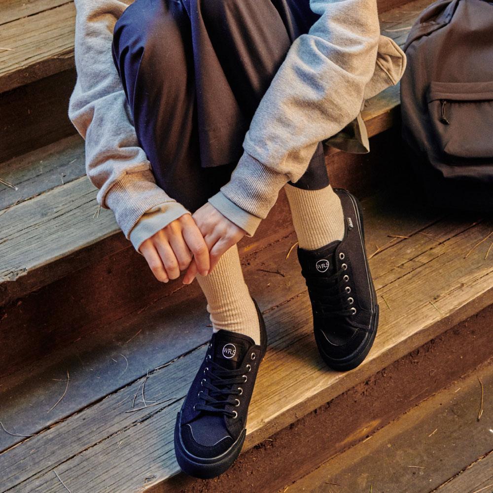 Skono Popola Premium Canvas Sneakers / Black
