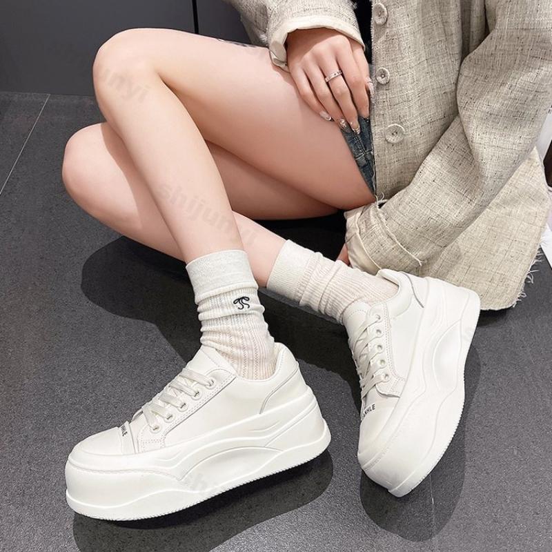 Modische Damen Plateau Freizeitschuhe 2025 Frühling Herbst Neu Höhensteigerung Outdoor Rutschfest Flache Schuhe Mode Kreuzgebunden Halbschuhe