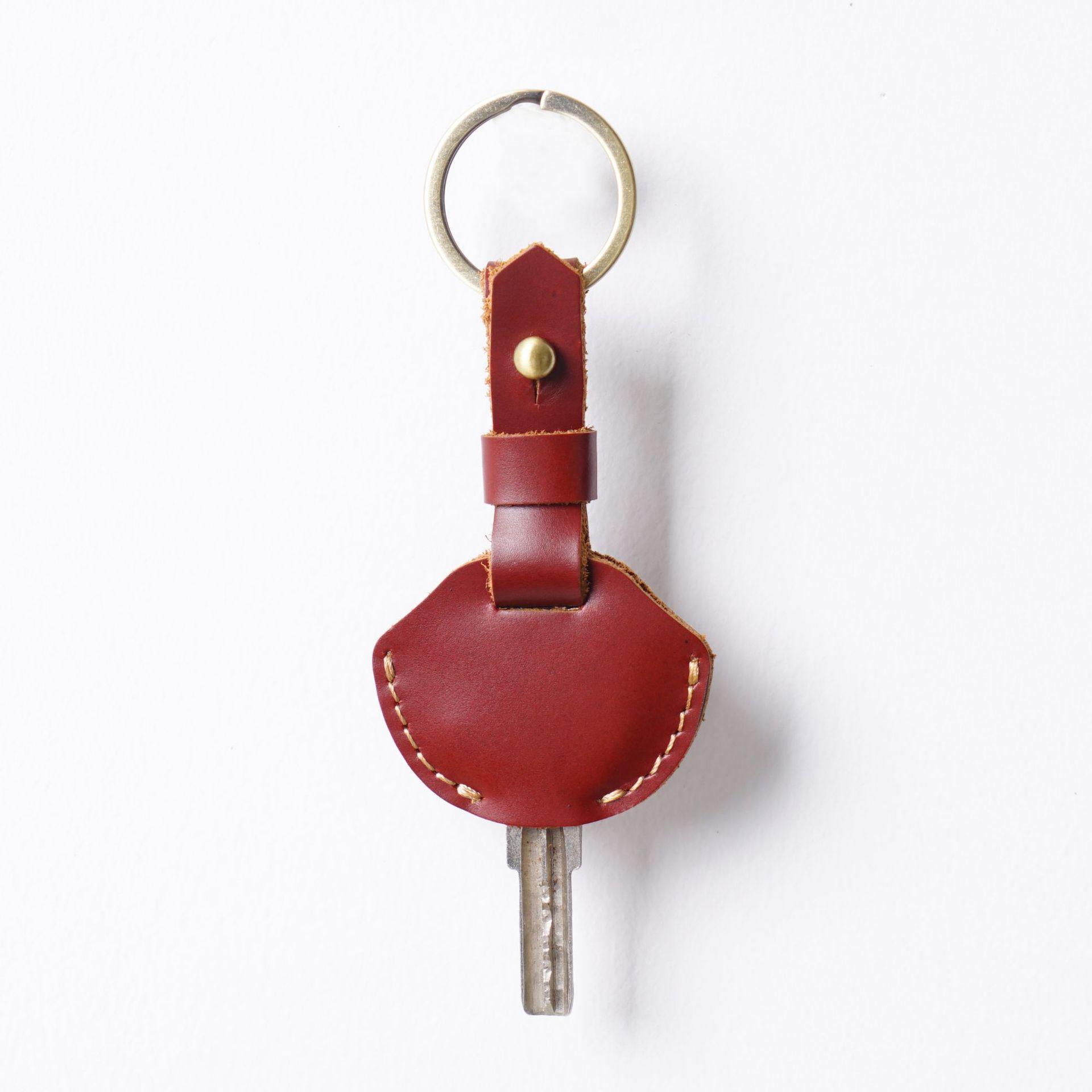 

Genuine Leather Key Sleeve Cover with Key Chain Ring, Stylish Leather Key Fob Keychain Case Car Key Holder for Women Men