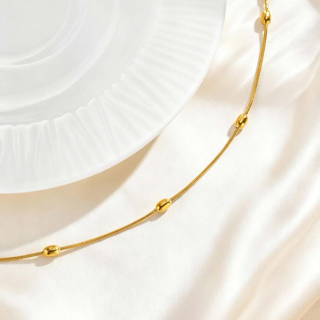 Schickes Einfaches Vergoldetes Reiskorn Runde Schlangenkette Edelstahlarmband für Damen Mode Party Täglicher Schmuck Geschenk