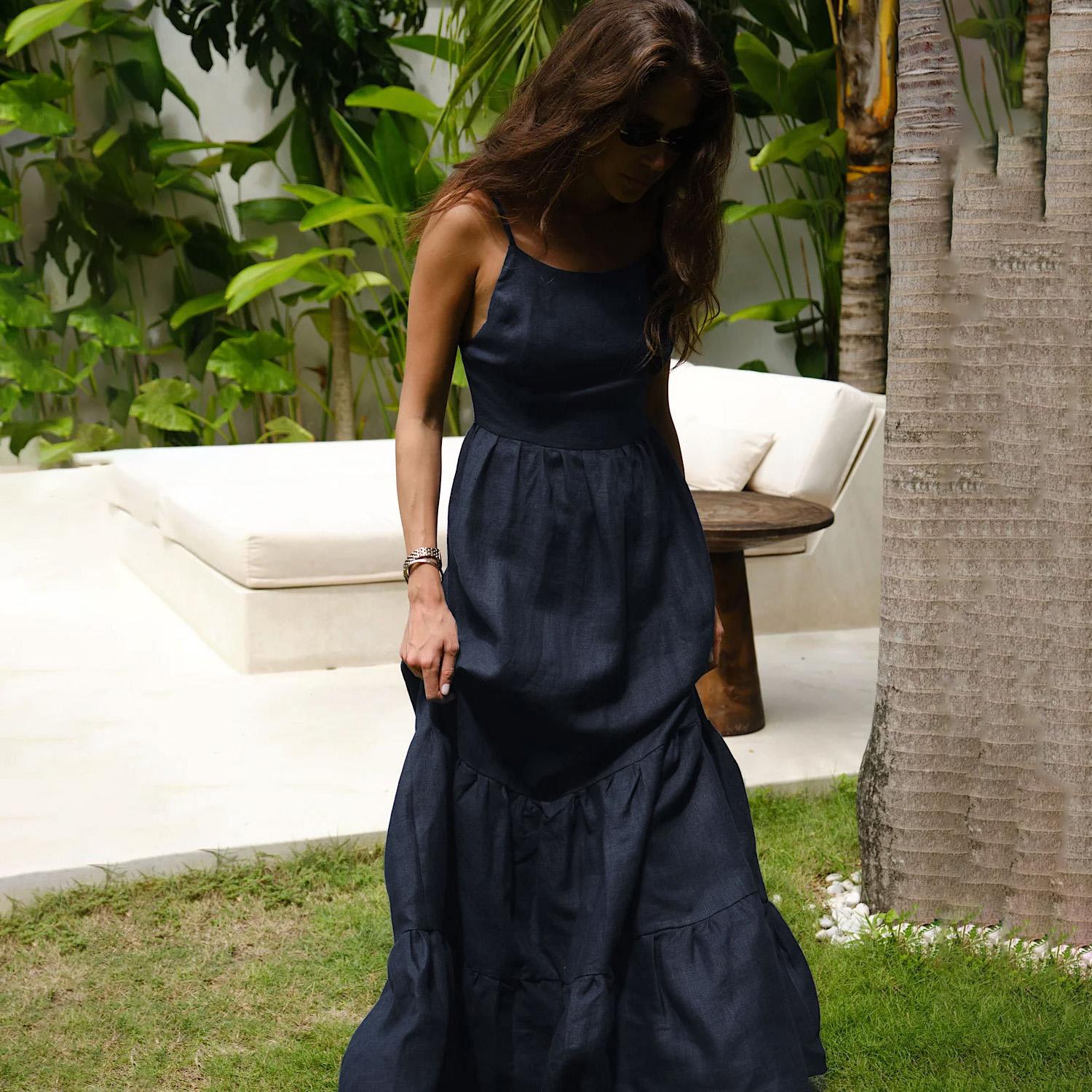 

Женское однотонное платье без рукавов длиной до щиколотки с круглым вырезом и высокой талией L небесно-голубой