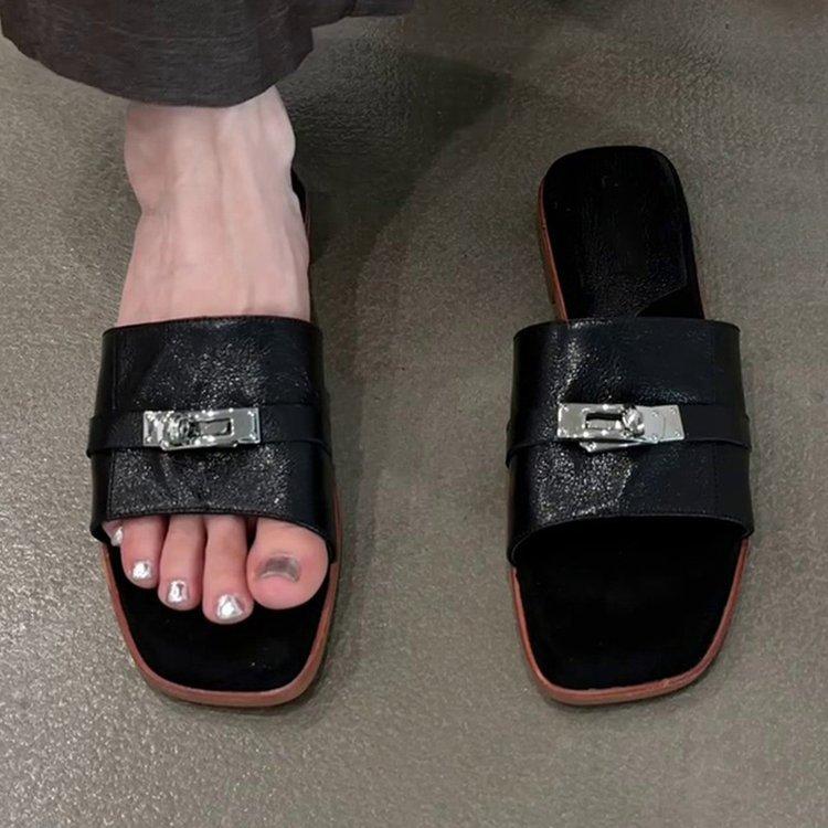 

Soft leather version~ retro soft leather one-word slippers with metal lock square head flats casual retro comfortable one-word slippers 40