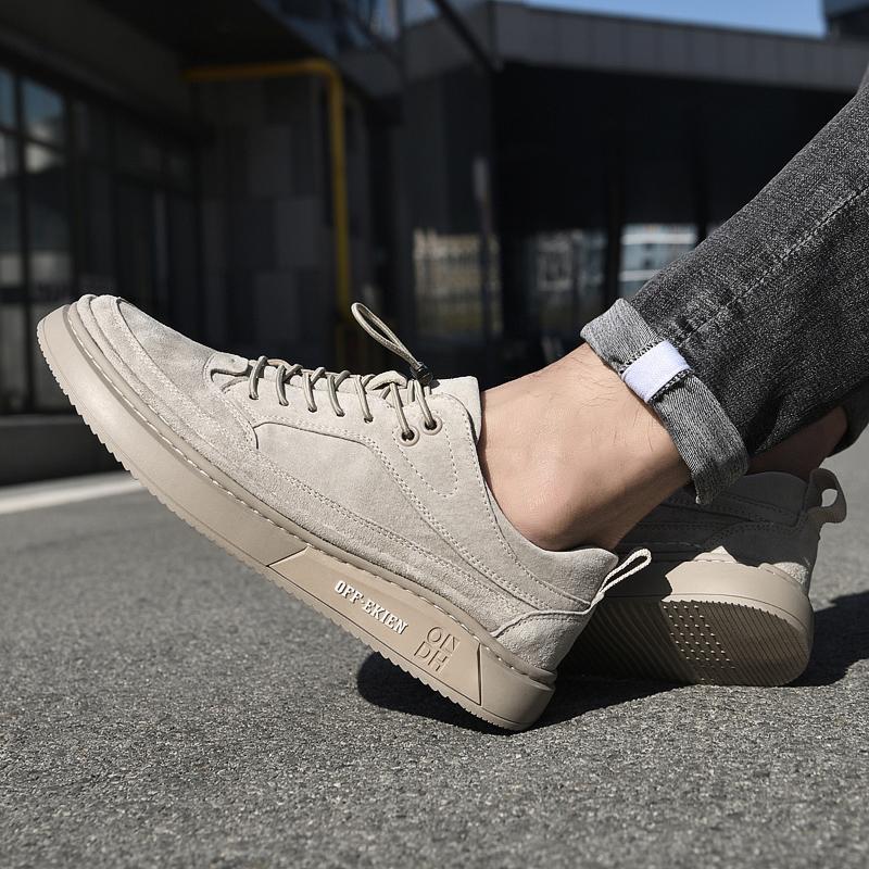 Fashion Men Handmade Oxford Shoes Loose and Comfortable Casual Shoes Versatile Mens Leather Shoes Classic Man Soft Sole Outdoor Sneakers