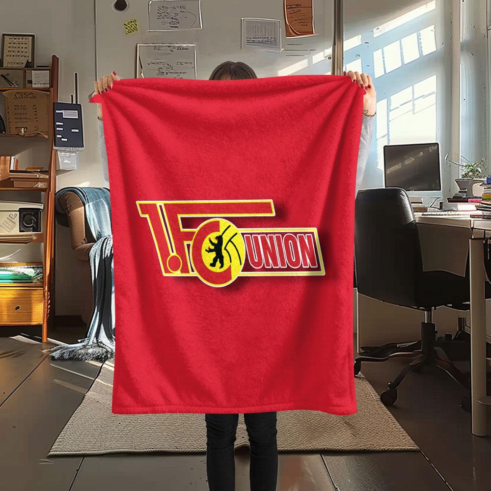 1. FC Union Berlin Printed Flannel Blanket, soft throw for bedroom sofa, washable, fan merchandise, great gift.