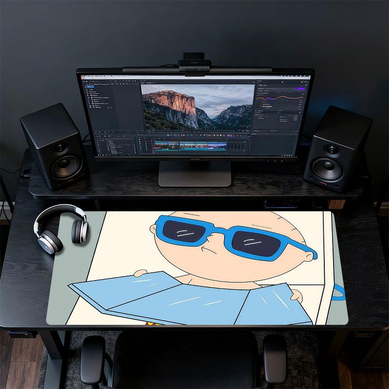 Stewie Griffin Family Guy Mouse Pad, Large Gaming Desk Mat, Non-slip XXL Mousepad for Laptop & Tablet, Mini PC Playmat with Stitched Edges