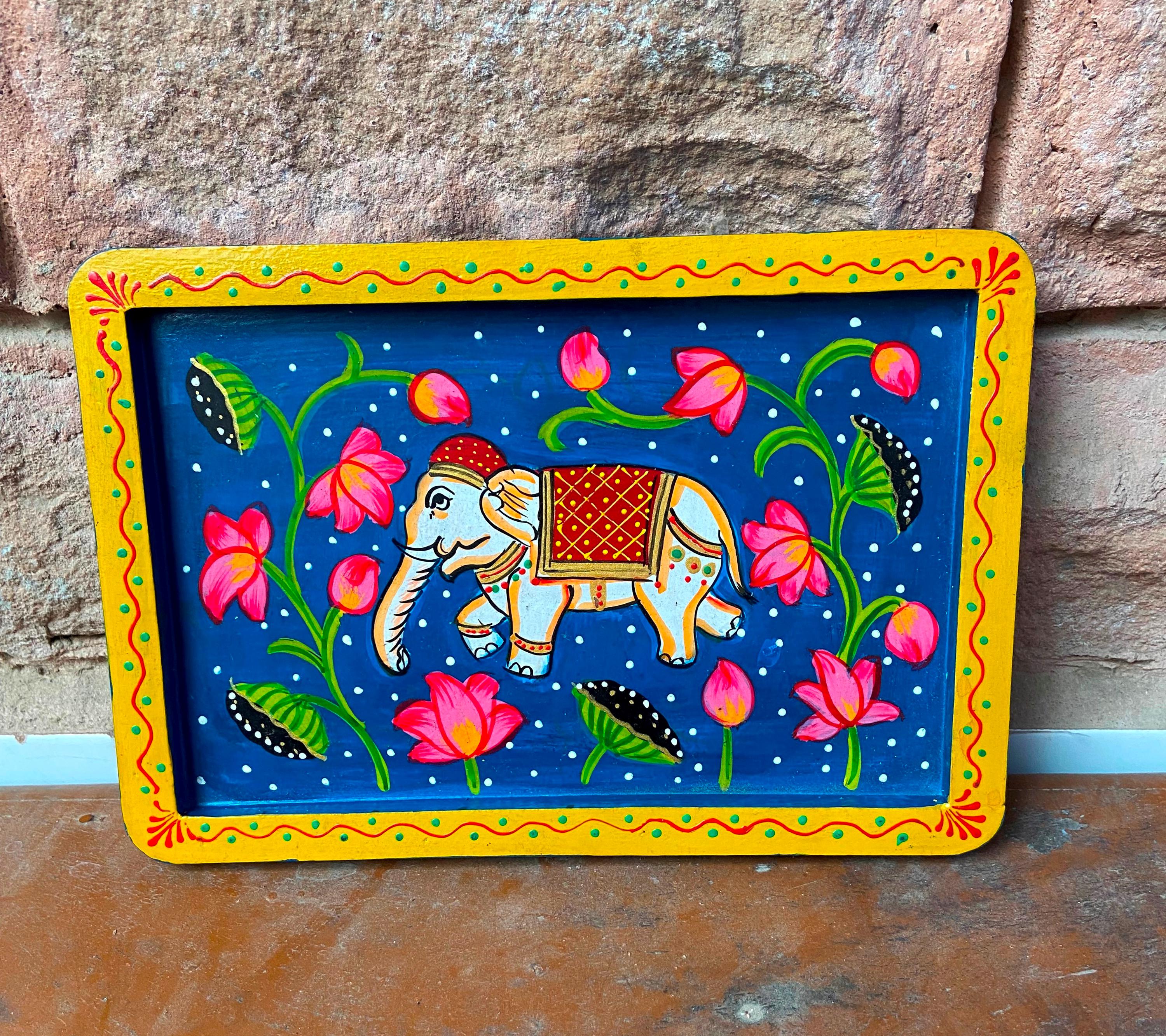 

Handmade Wooden Elephant Wall Decor Lotus Floral Indian Folk Art різнокольоровий