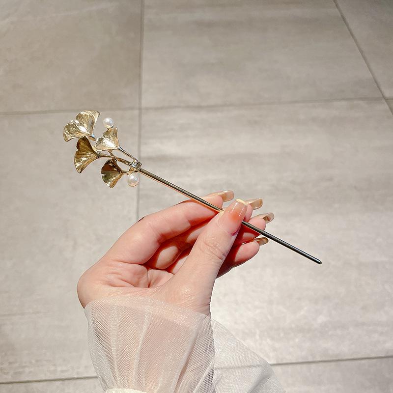 Ancient Chinese-Style Hanfu Hair Accessories: Elegant Updo Hairpins with Tassels for Women