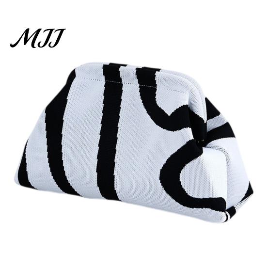 Daily Travel Toiletry Organizer Snap Shut Makeup Bag, Striped Knitted Clutch Pouch, Stylish Small Cosmetic Pouch for Purse Wide Open Brushes
