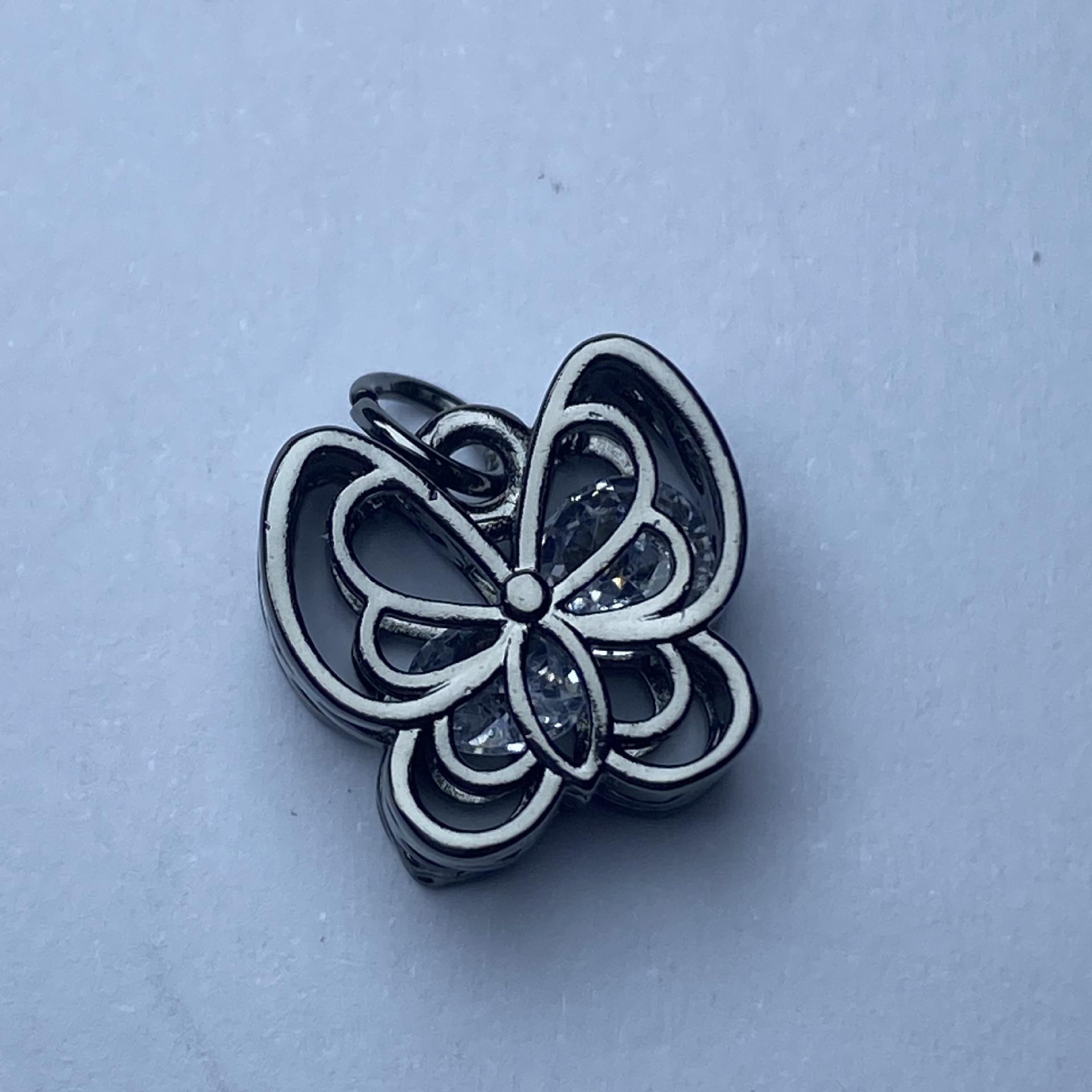 Zirconia Inlaid Hollow Butterfly Pendant – DIY Jewelry Accessory